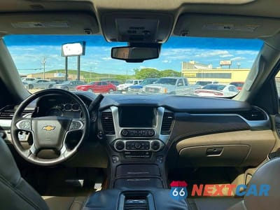 Zdjęcie 9 z 10 samochodu: 2015 CHEVROLET SUBURBAN C1500 LTZ VIN:1GNSCKKC3FR638712 - miniatura