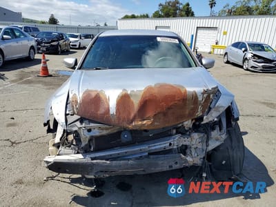 Piąte zdjęcie samochodu w środku: 2010 HONDA ACCORD LX VIN:1HGCP2F30AA082069 - miniatura