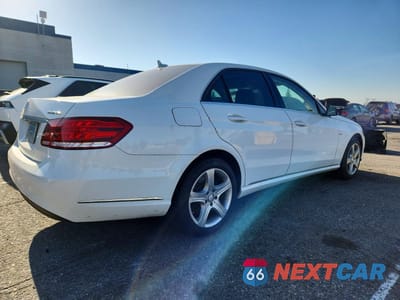 Trzecie zdjęcie samochodu z tyłu: 2015 MERCEDES-BENZ E 250 BLUETEC VIN:WDDHF0EB4FB129714 - miniatura