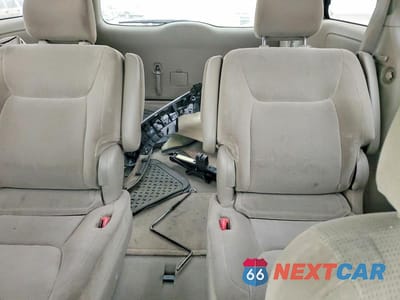 Zdjęcie 10 z 14 samochodu: 2004 TOYOTA SIENNA CE VIN:5TDZA23CX4S122146 - miniatura