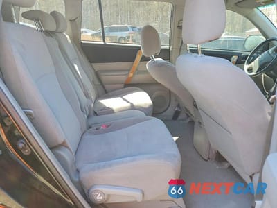 Zdjęcie 11 z 13 samochodu: 2008 TOYOTA HIGHLANDER HYBRID BASE VIN:JTEEW41A282015100 - miniatura