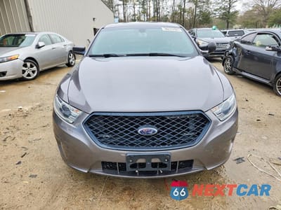 Piąte zdjęcie samochodu w środku: 2018 FORD TAURUS POLICE INTERCEPTOR VIN:1FAHP2MKXJG140805 - miniatura