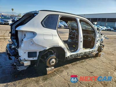 Trzecie zdjęcie samochodu z tyłu: 2024 BMW X5 XDRIVE40I VIN:5UX23EU07R9T10337 - miniatura