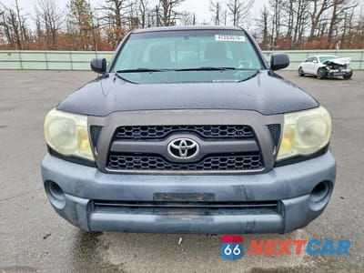 Piąte zdjęcie samochodu w środku: 2011 TOYOTA TACOMA BASE VIN:5TFPX4ENXBX001219 - miniatura