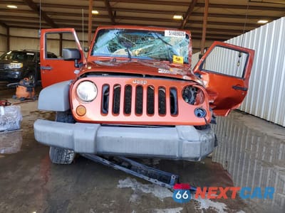 Piąte zdjęcie samochodu w środku: 2009 JEEP WRANGLER X VIN:1J4FA24199L779992 - miniatura