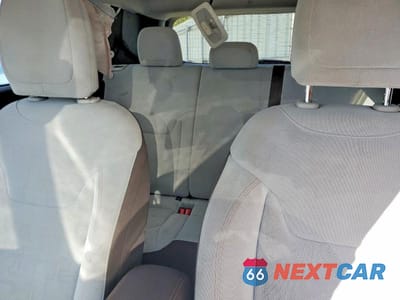 Zdjęcie 10 z 12 samochodu: 2015 JEEP RENEGADE LATITUDE VIN:ZACCJBBT2FPB25209 - miniatura