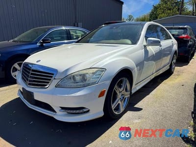 Drugie zdjęcie samochodu z przodu: 2011 MERCEDES-BENZ S 550 VIN:WDDNG7BB2BA387601 - miniatura