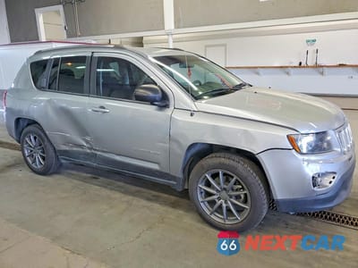Czwarte zdjęcie samochodu z boku: 2015 JEEP COMPASS SPORT VIN:1C4NJCBA6FD262505 - miniatura
