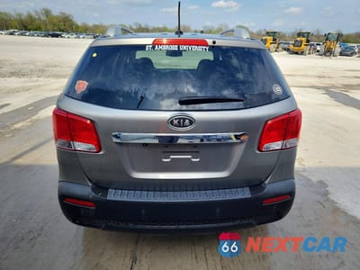 Zdjęcie 6 z 13 samochodu: 2012 KIA SORENTO LX VIN:5XYKT3A69CG254308 - miniatura