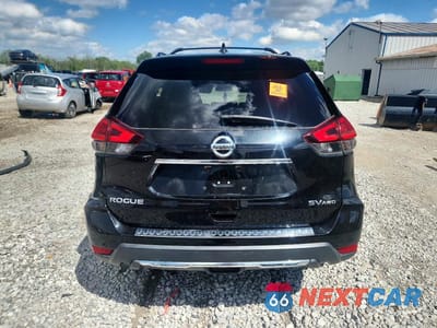 Zdjęcie 6 z 13 samochodu: 2017 NISSAN ROGUE SV VIN:5N1AT2MV1HC808151 - miniatura