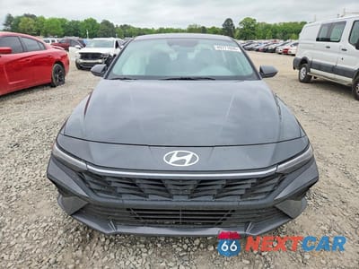 Piąte zdjęcie samochodu w środku: 2024 HYUNDAI ELANTRA SE VIN:KMHLL4DG2RU801257 - miniatura
