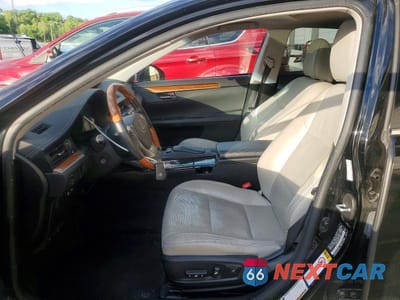 Zdjęcie 7 z 12 samochodu: 2013 LEXUS ES 300H VIN:JTHBW1GG9D2015640 - miniatura
