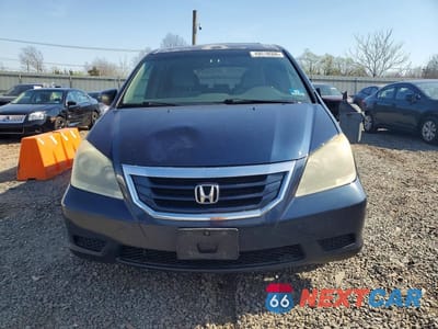 Piąte zdjęcie samochodu w środku: 2010 HONDA ODYSSEY LX VIN:5FNRL3H24AB084834 - miniatura