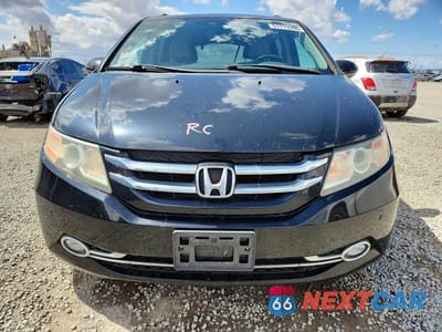 Piąte zdjęcie samochodu w środku: 2016 HONDA ODYSSEY TOURING VIN:5FNRL5H95GB029696 - miniatura