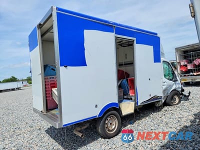 Trzecie zdjęcie samochodu z tyłu: 2020 FORD TRANSIT DELIVERY TRUCK VIN:1FDBW5Z89LKB36791 - miniatura