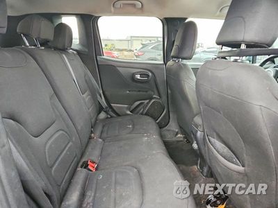 Zdjęcie 11 z 13 samochodu: 2019 JEEP RENEGADE LATITUDE VIN:ZACNJABB5KPK90558 - miniatura