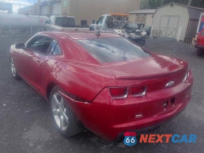 Trzecie zdjęcie samochodu z tyłu: 2013 CHEVROLET CAMARO LT VIN:2G1FB1E37D9180126 - miniatura