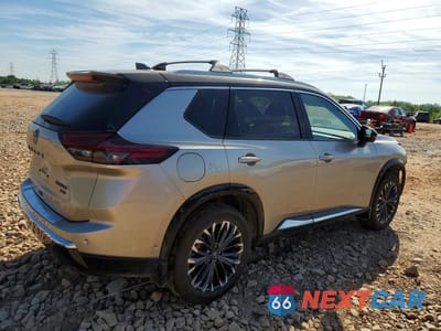 Trzecie zdjęcie samochodu z tyłu: 2026 NISSAN ROGUE PLATINUM VIN:JN8BT3DD9TW478812 - miniatura