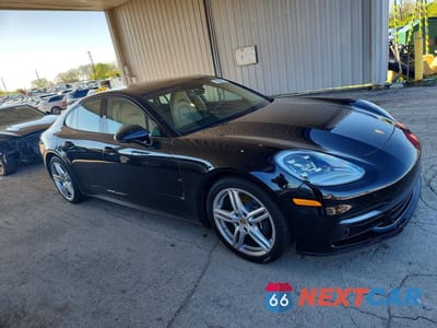 Czwarte zdjęcie samochodu z boku: 2018 PORSCHE PANAMERA 4 VIN:WP0AA2A70JL116193 - miniatura