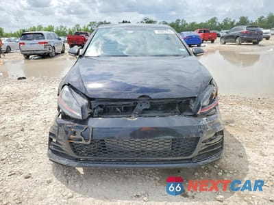 Piąte zdjęcie samochodu w środku: 2017 VOLKSWAGEN GTI S VIN:3VW447AU4HM045061 - miniatura