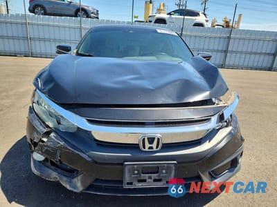 Piąte zdjęcie samochodu w środku: 2017 HONDA CIVIC TOURING VIN:2HGFC3B91HH353788 - miniatura