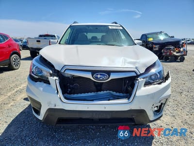 Piąte zdjęcie samochodu w środku: 2020 SUBARU FORESTER PREMIUM VIN:JF2SKAJC1LH400691 - miniatura