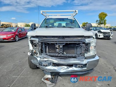 Piąte zdjęcie samochodu w środku: 2017 FORD F250 SUPER DUTY VIN:1FD7X2A67HEE59206 - miniatura