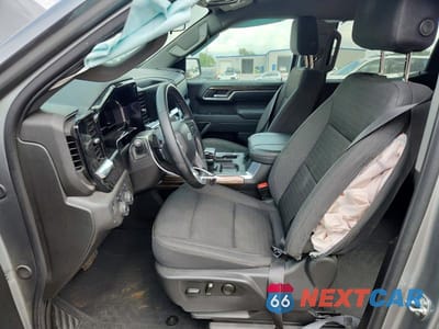 Zdjęcie 7 z 13 samochodu: 2025 CHEVROLET SILVERADO K1500 RST VIN:2GCUKEEDXS1191504 - miniatura