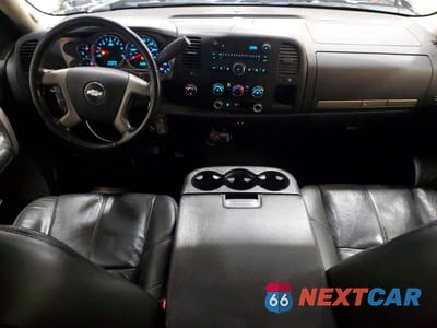 Zdjęcie 8 z 12 samochodu: 2008 CHEVROLET SILVERADO K1500 VIN:2GCEK13C681109803 - miniatura