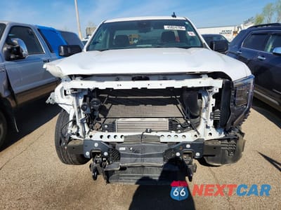 Piąte zdjęcie samochodu w środku: 2024 GMC SIERRA C1500 VIN:3GTNHAEK8RG339788 - miniatura