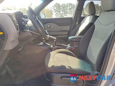 Zdjęcie 7 z 12 samochodu: 2016 KIA SOUL BASE VIN:KNDJN2A24G7832282 - miniatura