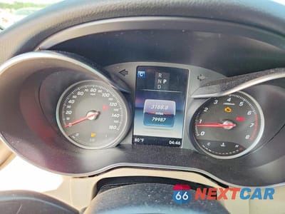 Zdjęcie 9 z 12 samochodu: 2018 MERCEDES-BENZ C 300 VIN:55SWF4JB1JU275720 - miniatura