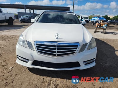 Piąte zdjęcie samochodu w środku: 2013 MERCEDES-BENZ E 350 4MATIC VIN:WDDHF8JB8DA696502 - miniatura