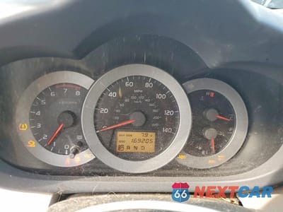 Zdjęcie 9 z 13 samochodu: 2008 TOYOTA RAV4 LIMITED VIN:JTMBD31V486058792 - miniatura