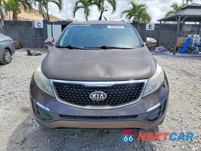 Piąte zdjęcie samochodu w środku: 2015 KIA SPORTAGE LX VIN:KNDPB3AC3F7734120 - miniatura