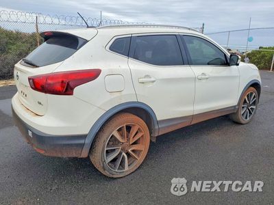 Trzecie zdjęcie samochodu z tyłu: 2018 NISSAN ROGUE SPORT SL VIN:JN1BJ1CP1JW500271 - miniatura