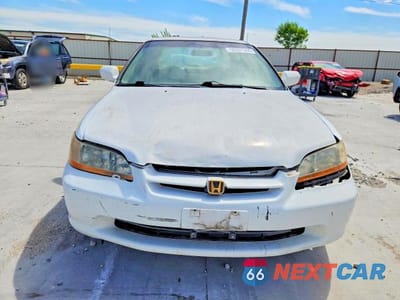 Piąte zdjęcie samochodu w środku: 1999 HONDA ACCORD LX VIN:JHMCG5645XC007517 - miniatura