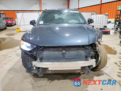 Piąte zdjęcie samochodu w środku: 2023 AUDI Q5 PREMIUM 40 VIN:WA1ABAFY2P2192953 - miniatura