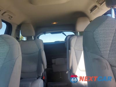 Zdjęcie 10 z 13 samochodu: 2022 TOYOTA SIENNA LE VIN:5TDKRKEC0NS101718 - miniatura