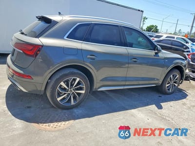 Trzecie zdjęcie samochodu z tyłu: 2023 AUDI Q5 PREMIUM PLUS 45 VIN:WA1EAAFY3P2114251 - miniatura