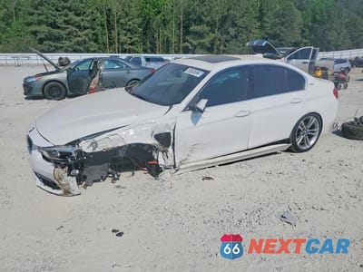 2018 BMW 330E WBA8E1C53JA159590 - główne zdjęcie licytacji z USA - miniatura