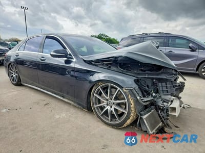 Czwarte zdjęcie samochodu z boku: 2018 MERCEDES-BENZ S 560 VIN:WDDUG8DB1JA380863 - miniatura