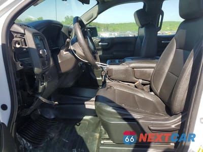 Zdjęcie 7 z 12 samochodu: 2019 CHEVROLET SILVERADO C1500 VIN:1GCRWAEH2KZ377728 - miniatura