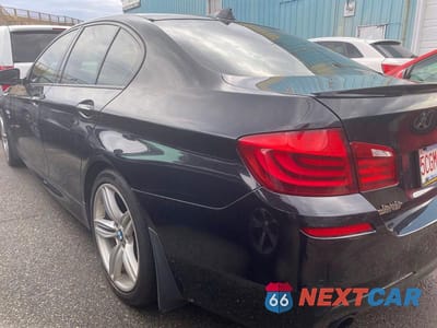 Trzecie zdjęcie samochodu z tyłu: 2011 BMW 535 XI VIN:WBAFU7C5XBC439977 - miniatura