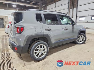 Trzecie zdjęcie samochodu z tyłu: 2021 JEEP RENEGADE LIMITED VIN:ZACNJDD12MPN28696 - miniatura
