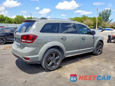 Trzecie zdjęcie samochodu z tyłu: 2019 DODGE JOURNEY CROSSROAD VIN:3C4PDCGB6KT872216 - miniatura