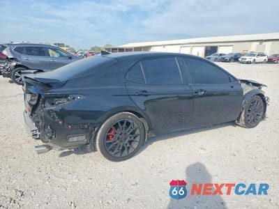 Trzecie zdjęcie samochodu z tyłu: 2024 TOYOTA CAMRY TRD VIN:4T1KZ1AK4RU103184 - miniatura