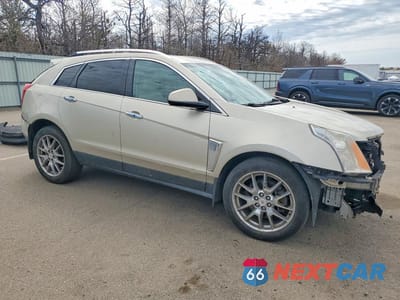Czwarte zdjęcie samochodu z boku: 2014 CADILLAC SRX PERFORMANCE COLLECTION VIN:3GYFNFE34ES518849 - miniatura