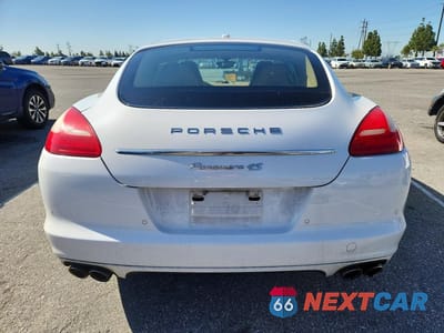 Zdjęcie 6 z 11 samochodu: 2011 PORSCHE PANAMERA S VIN:WP0AB2A73BL060765 - miniatura