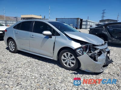 Czwarte zdjęcie samochodu z boku: 2022 TOYOTA COROLLA LE VIN:JTDEPMAE1N3033162 - miniatura